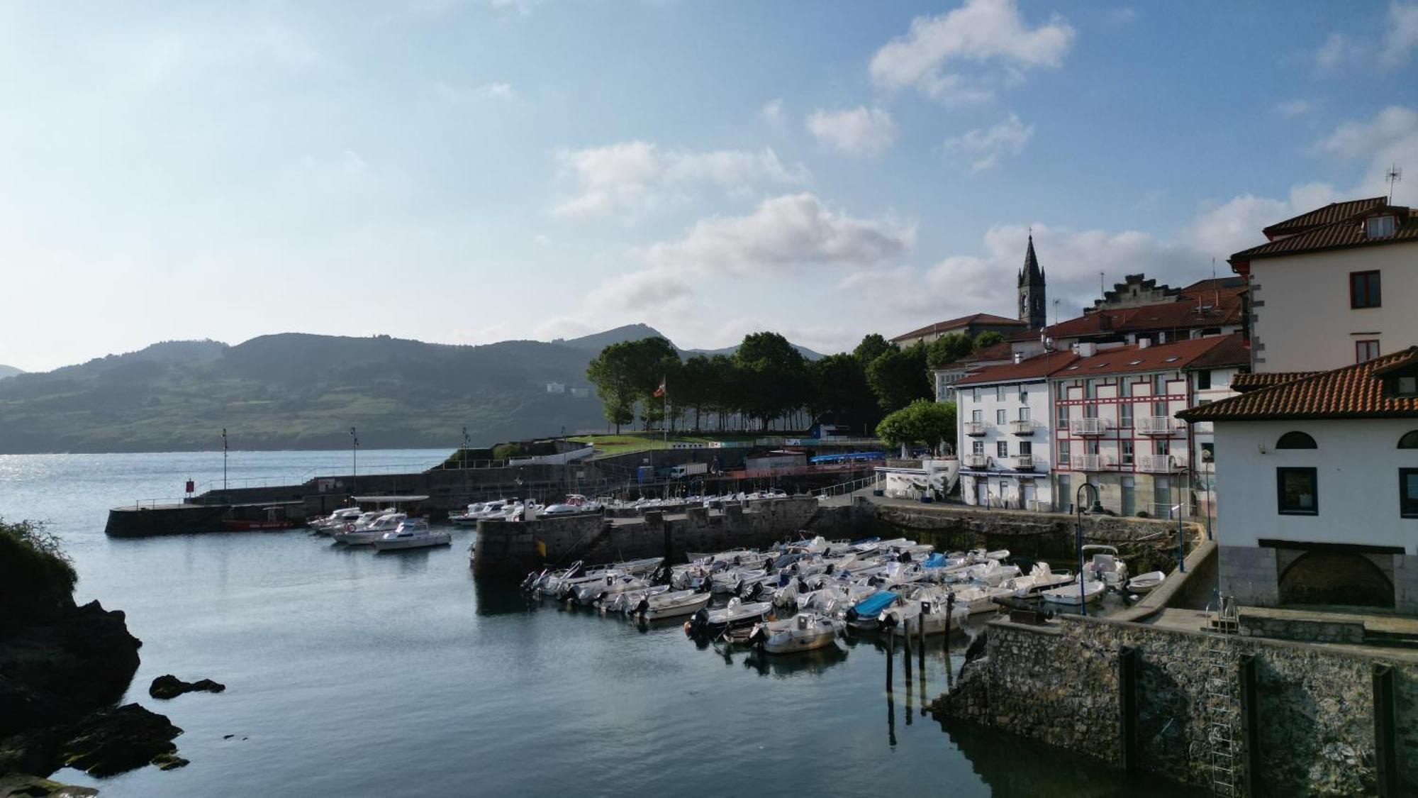 Apartamentos&Spa Mundaka Port エクステリア 写真
